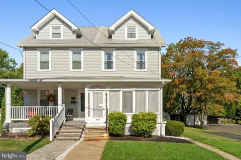 310 Dallas Rd, Willow Grove, PA 19090