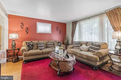 2866 Joyce Rd, Abington, PA 19001