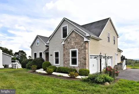 2020 Peevy Rd, East Greenville, PA 18041
