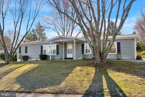 756 Locust Ct, North Wales, PA 19454
