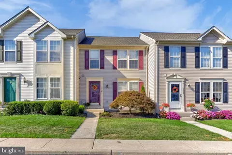 3430 Westview Dr, Perkiomenville, PA 18074