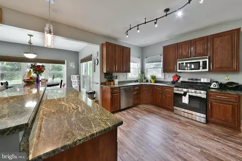110 Country Club Dr, Lansdale, PA 19446