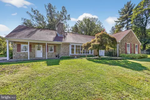 1263 Gilbert Rd, Jenkintown, PA 19046