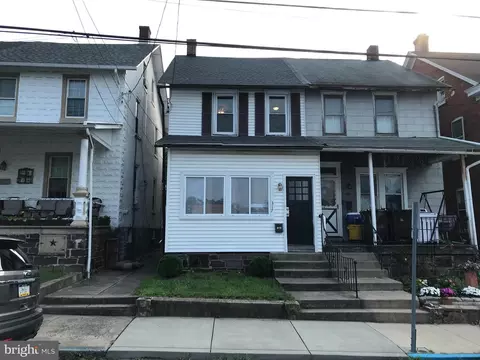 317 State St, East Greenville, PA 18041