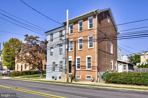 818 E Hector St, Conshohocken, PA 19428