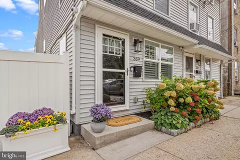 369 Spring Mill Ave, Conshohocken, PA 19428