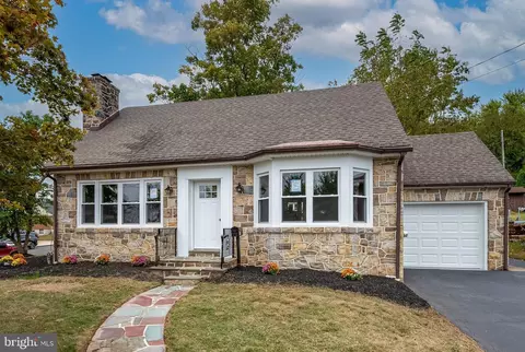 303 Grosstown Rd, Pottstown, PA 19464