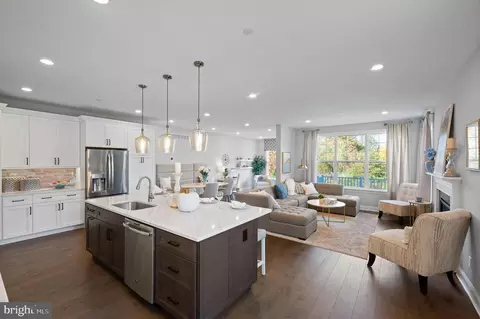 300 Ridgewood Dr, Royersford, PA 19468