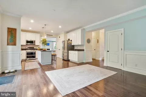 Entry Way - 422 Rices Mill Rd, Wyncote, PA 19095 photo 6 of 9
