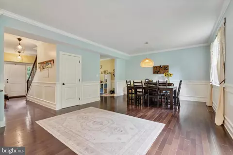 Entry Way - 422 Rices Mill Rd, Wyncote, PA 19095 photo 5 of 9