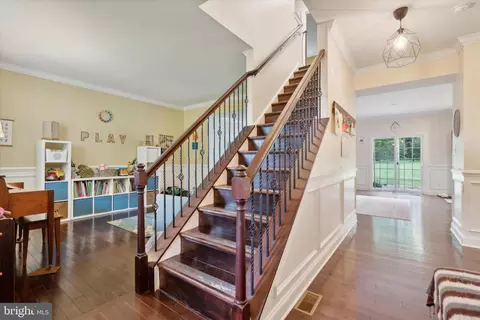 Entry Way - 422 Rices Mill Rd, Wyncote, PA 19095 photo 1 of 9