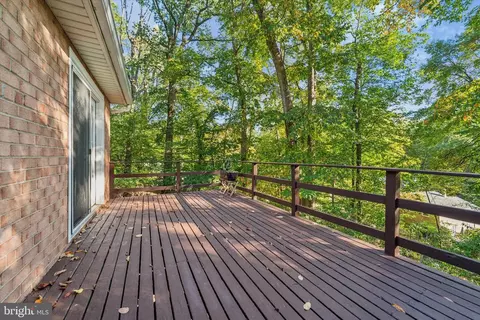 Exterior - 679 Crestwood Rd, Wayne, PA 19087 photo 2 of 3