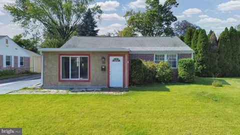 155 Flintlock Rd, King Of Prussia, PA 19406