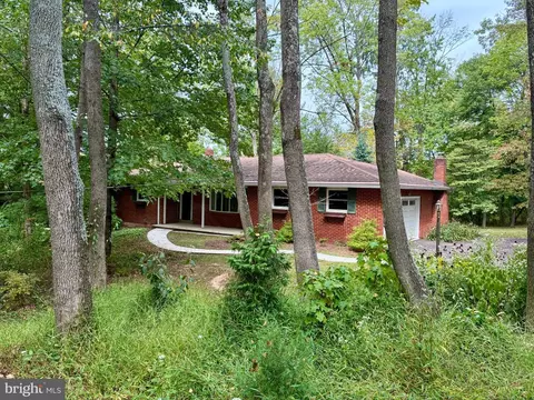 72 Heffner Rd, Royersford, PA 19468