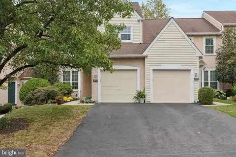 405 Country Club Dr, Lansdale, PA 19446