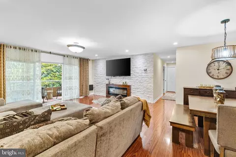 100 West Ave #326-S, Jenkintown, PA 19046