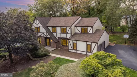 1504 Wynnemoor Way, Fort Washington, PA 19034