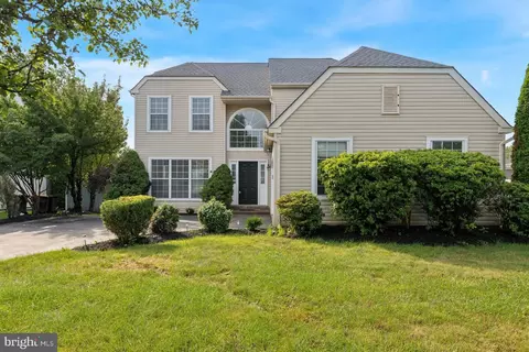105 Preston Dr, North Wales, PA 19454