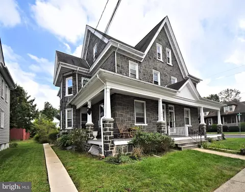 196 Penn Ave, Telford, PA 18969