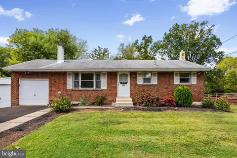 2244 Lenhart Rd, Colmar, PA 18915