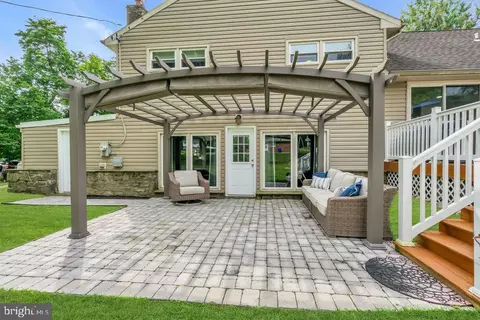 Exterior - 309 Lorimer Dr, Wyncote, PA 19095 photo 4 of 11