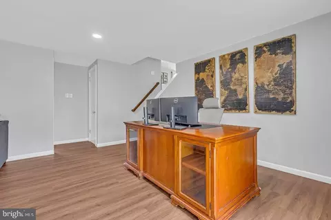 Entry Way - 309 Lorimer Dr, Wyncote, PA 19095 photo 8 of 9