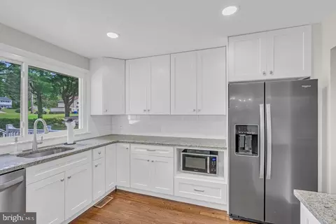 Kitchen - 309 Lorimer Dr, Wyncote, PA 19095 photo 4 of 5