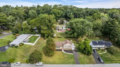 View/Area - 309 Lorimer Dr, Wyncote, PA 19095 photo 3 of 9