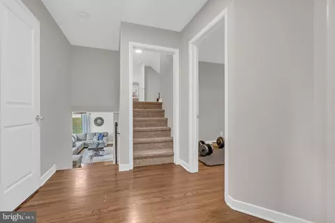 Entry Way - 309 Lorimer Dr, Wyncote, PA 19095 photo 5 of 9