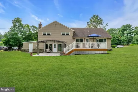Exterior - 309 Lorimer Dr, Wyncote, PA 19095 photo 7 of 11