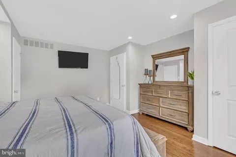 Bedroom - 309 Lorimer Dr, Wyncote, PA 19095 photo 3 of 10