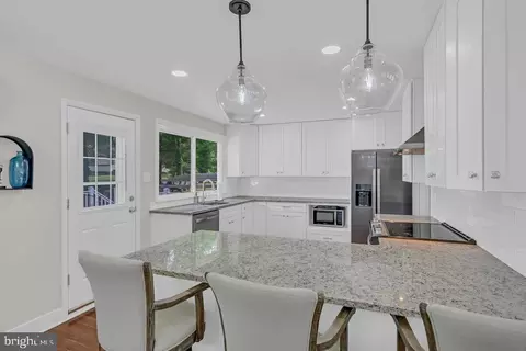 Kitchen - 309 Lorimer Dr, Wyncote, PA 19095 photo 2 of 5