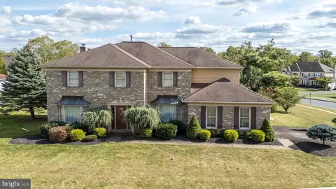 1255 Scobee Dr, Lansdale, PA 19446