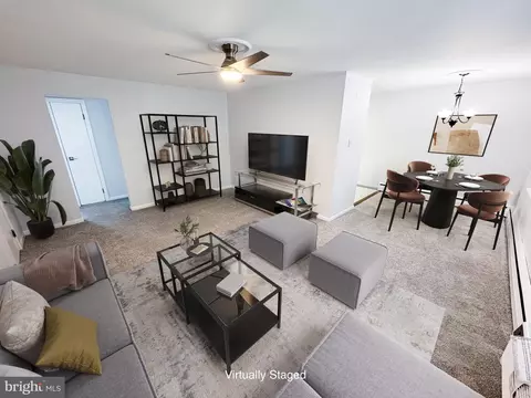 Living - 1334 Montgomery Ave #E1, Narberth, PA 19072 photo 2 of 3
