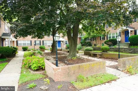 Exterior - 1334 Montgomery Ave #E1, Narberth, PA 19072 photo 3 of 9