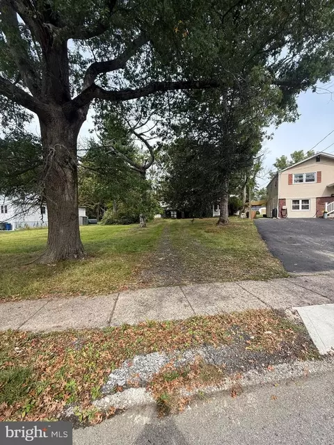 2951 Madison Ave, Abington, PA 19001