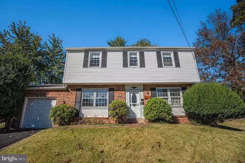 142 Orchard Ln Apt, Hatfield, PA 19440