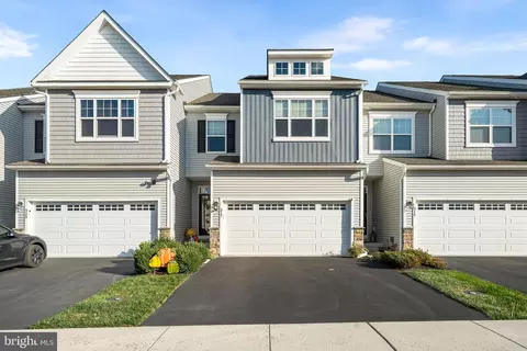 317 Ridgewood Dr, Royersford, PA 19468