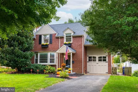 56 Chelfield Rd, Glenside, PA 19038