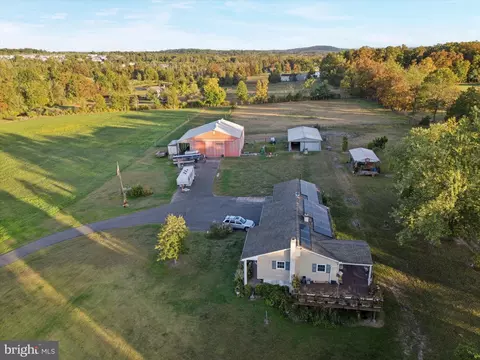 1036 Perkiomenville Rd, Perkiomenville, PA 18074