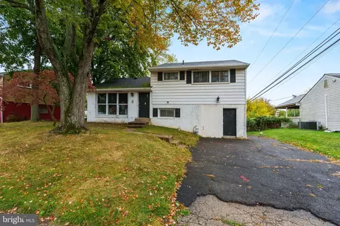 1453 Doris Rd, Abington, PA 19001