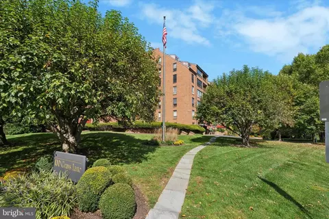 100 Grays Ln #400, Haverford, PA 19041