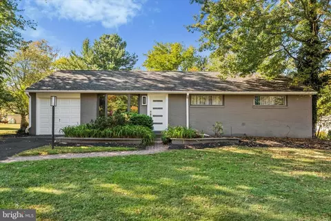 964 Knapp Rd, Lansdale, PA 19446
