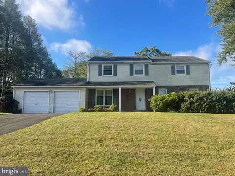 1225 Nash Dr, Fort Washington, PA 19034