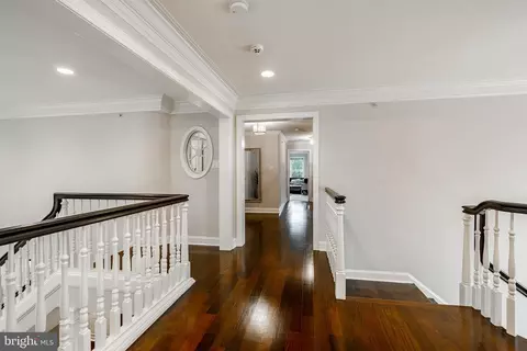 Entry Way - 1048 Whitegate Rd, Wayne, PA 19087 photo 7 of 12