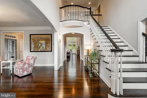 Entry Way - 1048 Whitegate Rd, Wayne, PA 19087 photo 2 of 12
