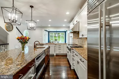 Kitchen - 1048 Whitegate Rd, Wayne, PA 19087 photo 3 of 4