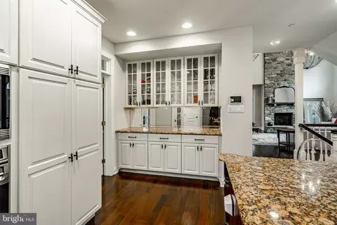 Kitchen - 1048 Whitegate Rd, Wayne, PA 19087 photo 2 of 4