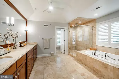 Bath - 1048 Whitegate Rd, Wayne, PA 19087 photo 3 of 5