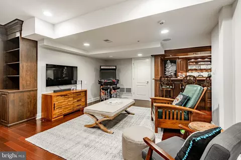 Living - 1048 Whitegate Rd, Wayne, PA 19087 photo 4 of 4